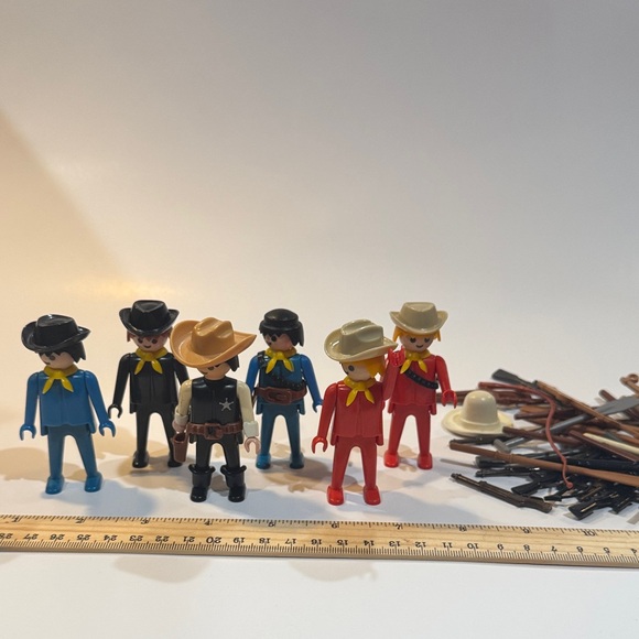 Playmobil Other - Vintage kit playmobil geobra Cowboys with hats and weapons (lot 51)